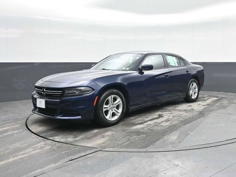Used 2016 Dodge Charger SE image 5