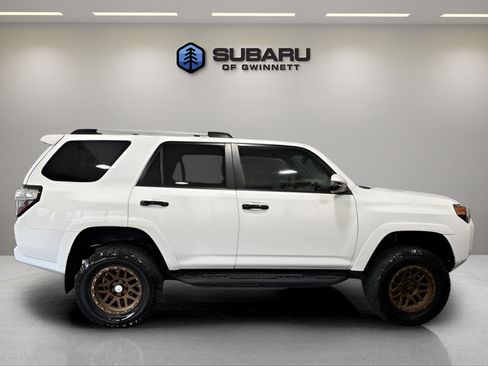 Used 2021 Toyota 4Runner SR5 Premium w/ Moonroof Package AWD/4WD image 8