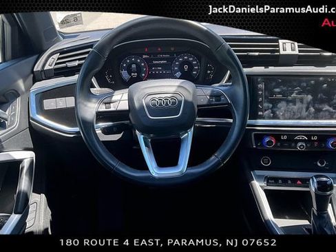 Used 2023 Audi Q3 2.0T Premium w/ Convenience Package AWD/4WD image 5