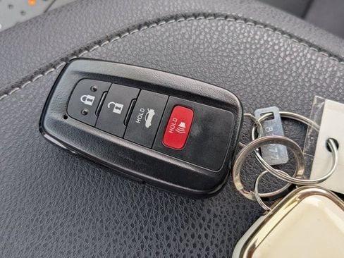 Used 2023 Toyota Camry XSE FWD image 19