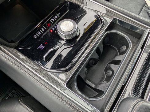 Used 2022 Jeep Wagoneer Series II image 19