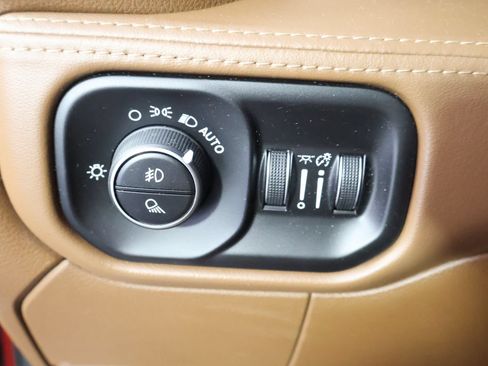 Used 2019 RAM 2500 Limited AWD/4WD image 31