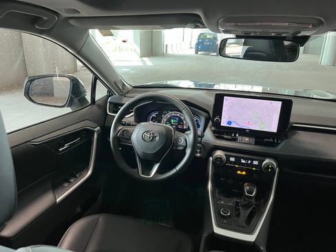 Used 2025 Toyota RAV4 XLE Premium w/ Weather Package AWD/4WD image 37