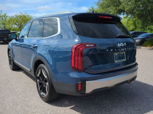 Used 2025 Kia Telluride S image 4