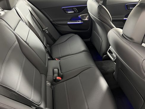 New 2025 Mercedes-Benz C 300 4MATIC Sedan image 24