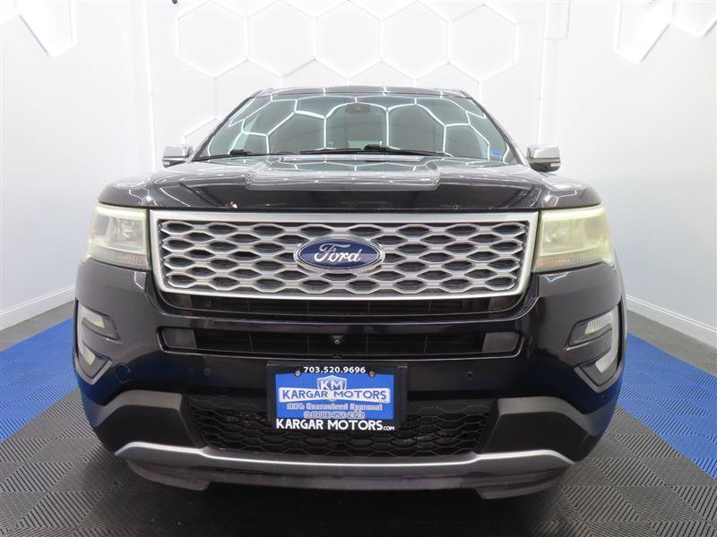 Used 2017 Ford Explorer Platinum AWD/4WD image 3