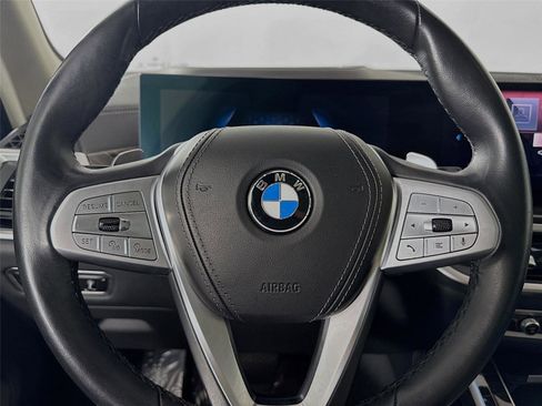 Used 2023 BMW X7 xDrive40i image 16