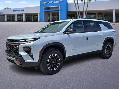New 2026 Chevrolet Traverse Z71 w/ Enhanced Driving Package AWD/4WD image 3