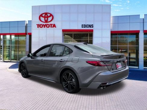 Used 2026 Toyota Camry XSE AWD/4WD image 5