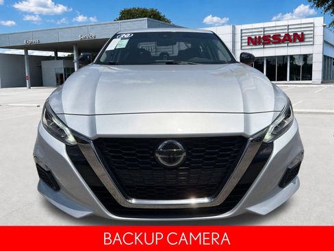 Used 2020 Nissan Altima 2.5 SR w/ Premium Package FWD image 11