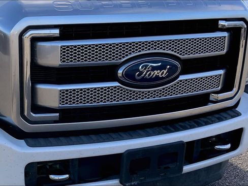 Used 2015 Ford F250 Platinum image 29