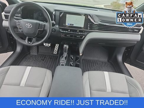 Used 2025 Toyota Camry SE FWD image 15