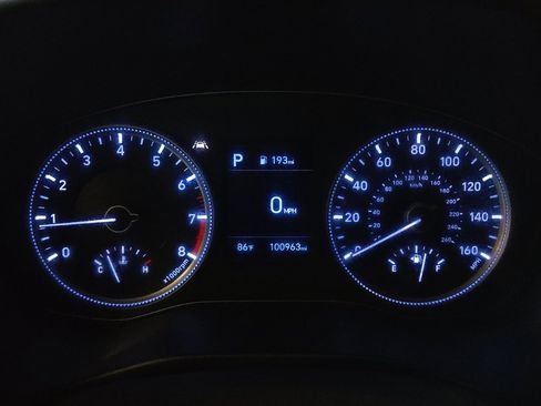 Used 2019 Hyundai Santa Fe SE FWD image 23