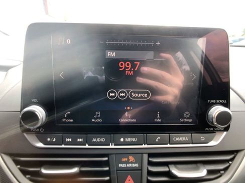 New 2025 Nissan Altima 2.5 SR image 18