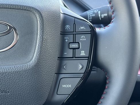 New 2026 Toyota Prius Plug-In Hybrid FWD image 27