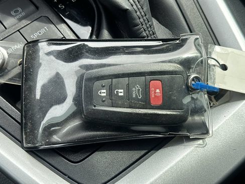 Used 2024 Toyota RAV4 XLE w/ Convenience Package FWD image 34