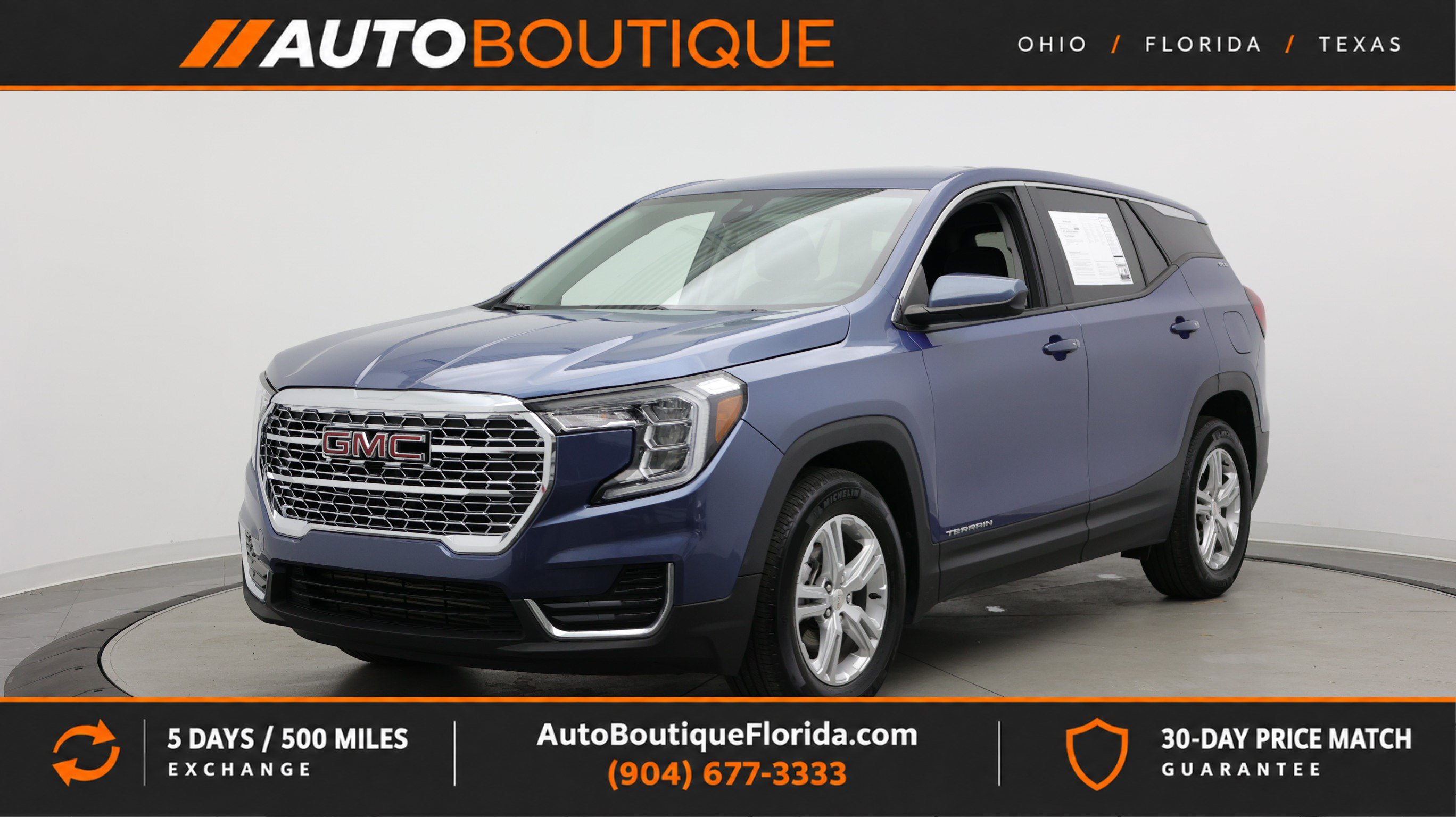 Used 2024 GMC Terrain SLE FWD image 1