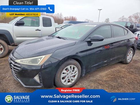 Used 2020 Hyundai Elantra SE image 1