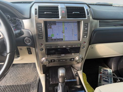 Used 2021 Lexus GX 460 Premium image 12