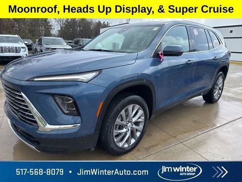 Used 2025 Buick Enclave Preferred image 5