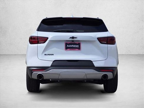 New 2026 Chevrolet Blazer LT w/ Midnight/Sport Edition FWD image 6