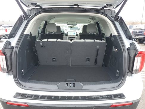 New 2026 Ford Explorer Active w/ Active Comfort Package image 32