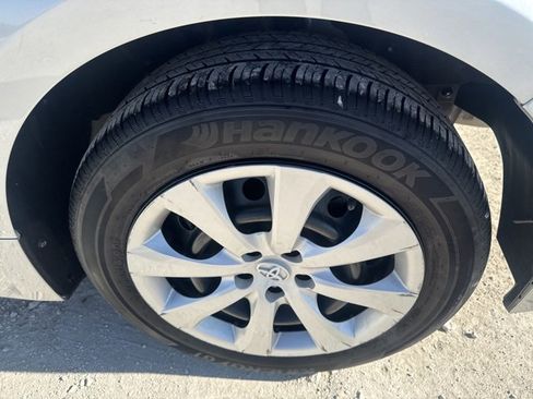 Used 2024 Toyota Corolla LE image 20