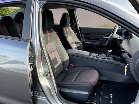 New 2026 Nissan Sentra SR w/ Floor Mat Package FWD image 10