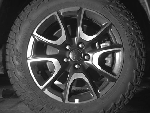 Used 2025 Jeep Compass Trailhawk AWD/4WD image 13