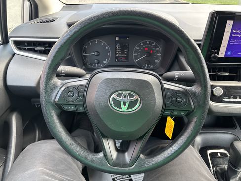 Used 2024 Toyota Corolla LE FWD image 18