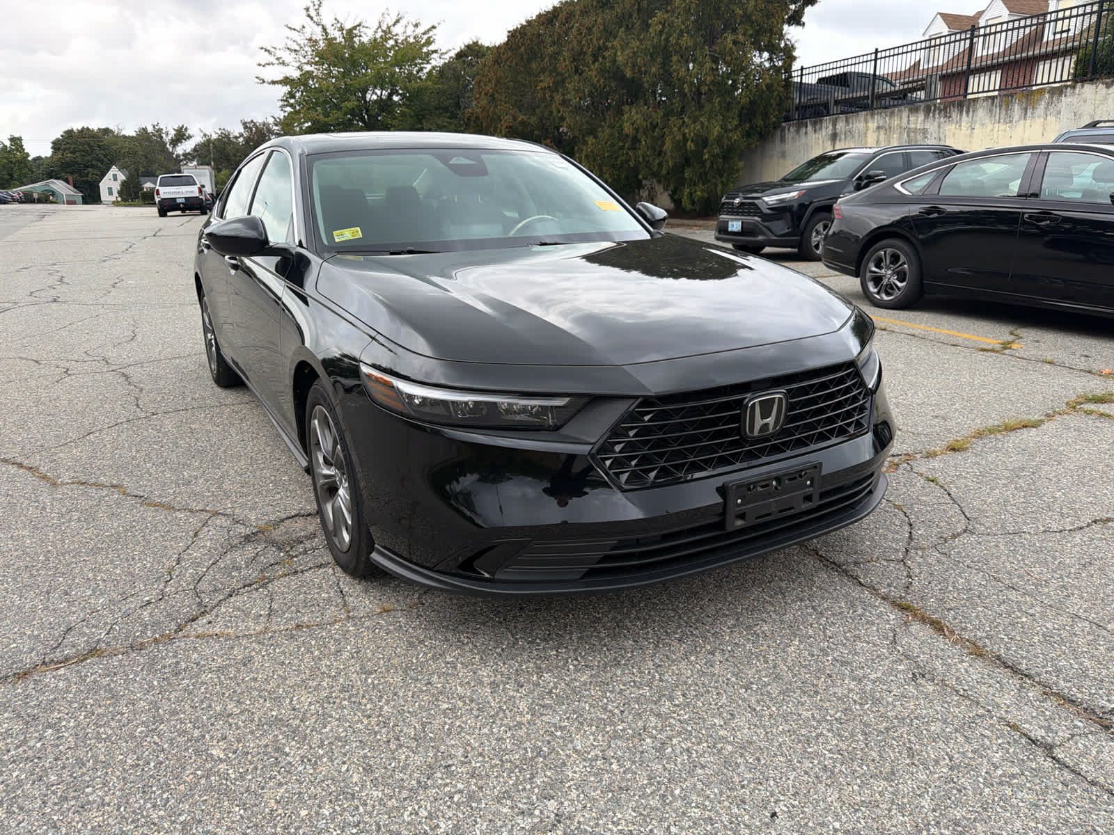 Used 2024 Honda Accord EX image 3