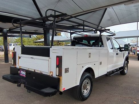 Used 2017 Ford F350 XL image 5