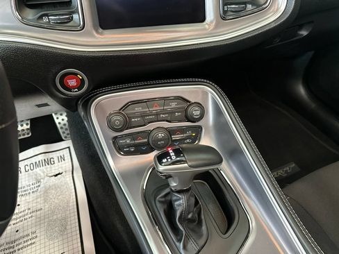 Used 2022 Dodge Challenger SRT Hellcat RWD image 22