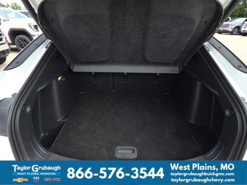 Used 2025 Buick Envista Preferred w/ Convenience I Package FWD image 32