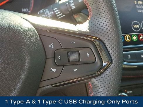 Used 2023 Chevrolet TrailBlazer RS w/ Sun and Liftgate Package image 27