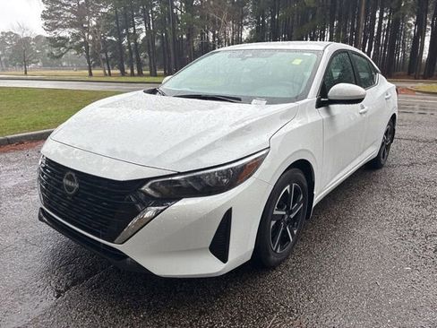 Used 2025 Nissan Sentra SV w/ All-Weather Package image 7