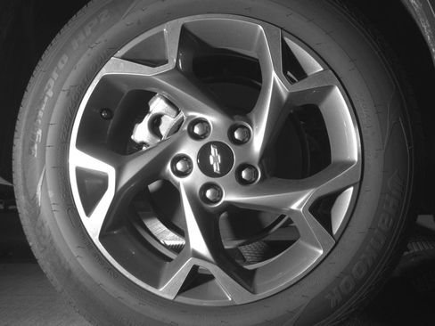 Used 2025 Chevrolet Trax LT w/ LT Convenience Package image 12