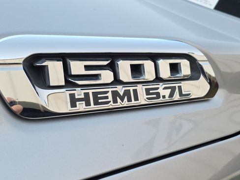 Used 2019 RAM 1500 Laramie image 4