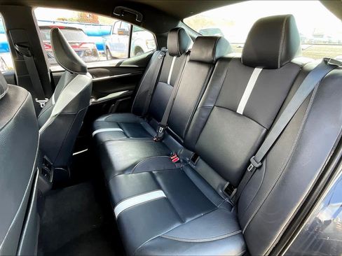 Used 2025 Toyota Camry SE image 19