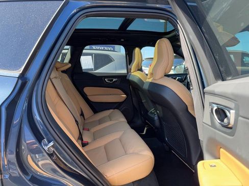 Certified 2023 Volvo XC60 B6 Ultimate image 11