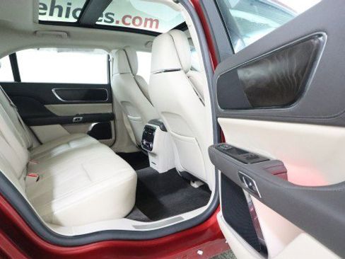 Used 2017 Lincoln Continental Reserve w/ Climate Package image 12
