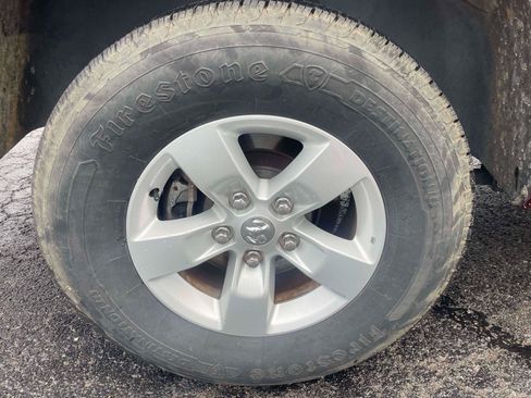 Used 2021 RAM 1500 Classic SLT AWD/4WD image 11