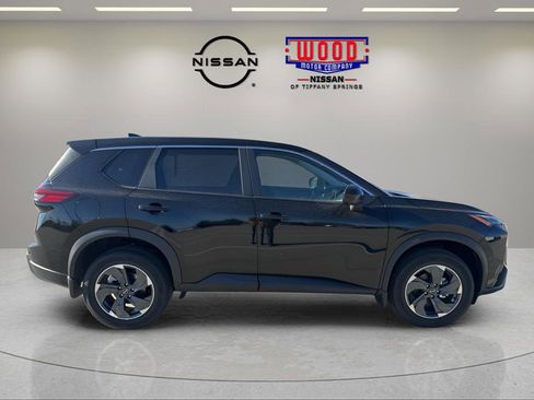 New 2026 Nissan Rogue SV image 2