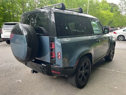 Used 2025 Land Rover Defender 90 X-Dynamic SE AWD/4WD image 10