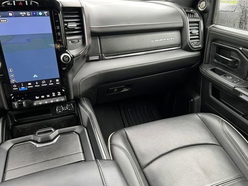 Used 2024 RAM 2500 Limited AWD/4WD image 39
