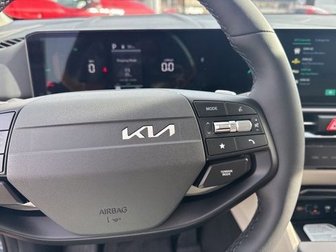 New 2026 Kia Sportage EX w/ EX Panoramic Sunroof Package image 30