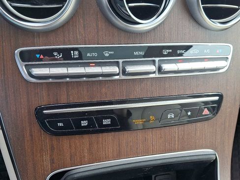 Used 2020 Mercedes-Benz GLC 300 4MATIC image 17