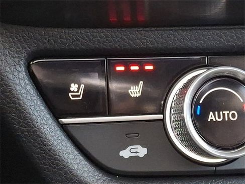 Used 2025 Acura ADX A-Spec image 25