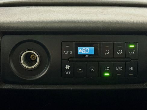 Used 2017 Toyota Sequoia SR5 image 20