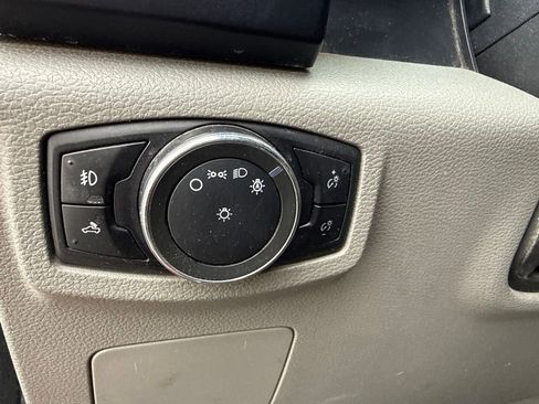 Used 2017 Ford F150 XL w/ Equipment Group 101A Mid AWD/4WD image 16